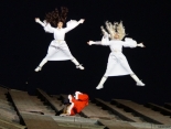 2014-12-14-44-potsdamer-platz-vertical-dance-weihnachtsmann-show