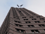 2014-potsdamer-platz-vertical-dance-show-03