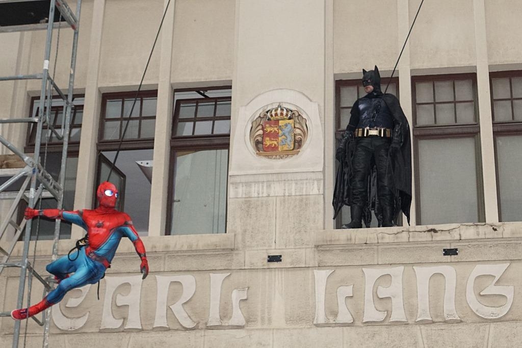 2018-04-Superhelden Show Batman Spiderman
