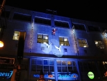 Weihnachtsshow mit Luftakrobatik in Berlin