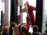 weihnachtsmann-show-klettern-abseilen-stunt-05